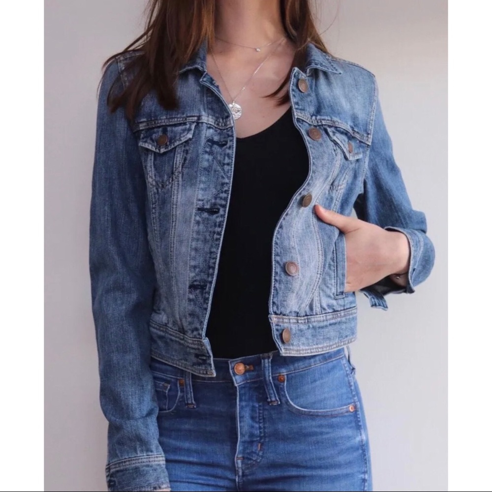 American Eagle Denim Jacket w/ Front &Side Pockets